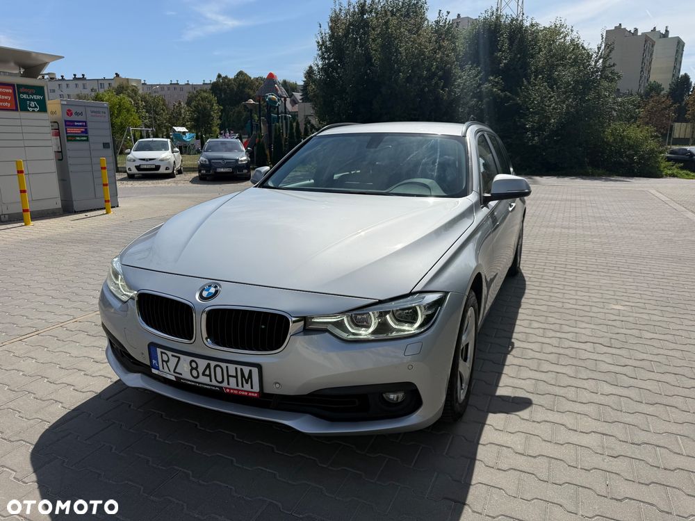 BMW Seria 3 318i Advantage - 18