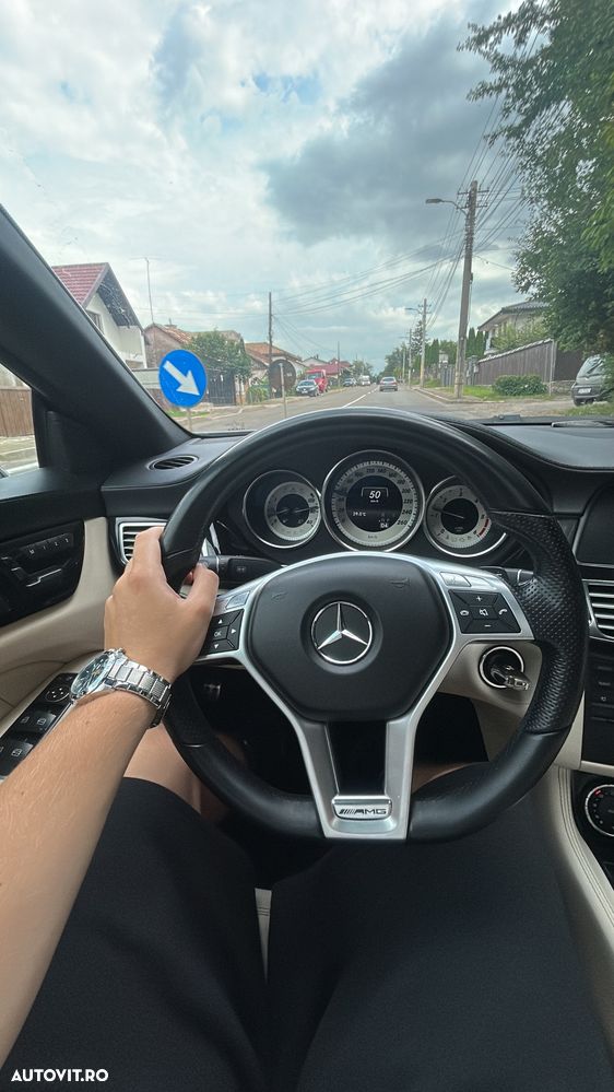 Mercedes-Benz CLS - 10