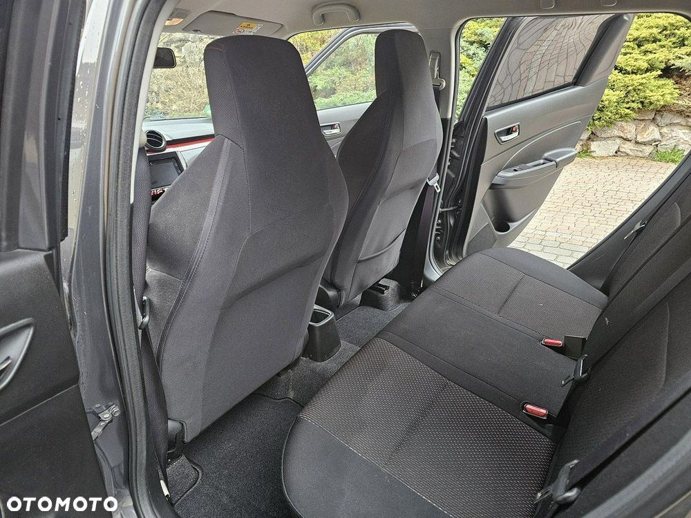 Suzuki Swift - 12