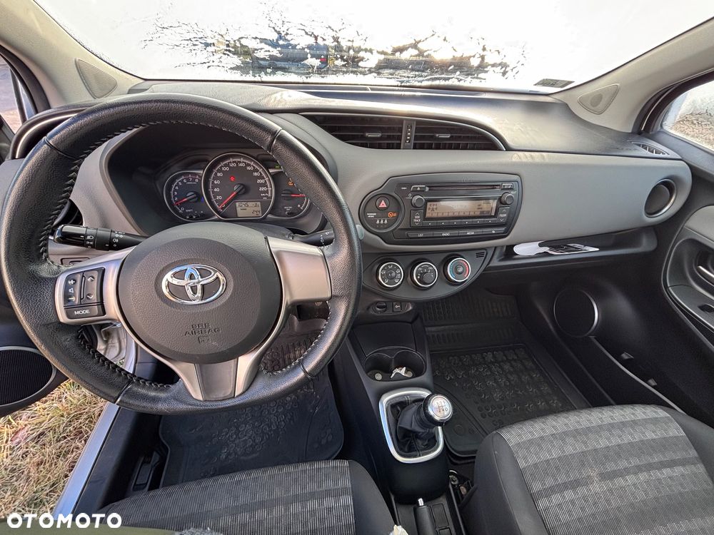 Toyota Yaris 1.0 Active - 11