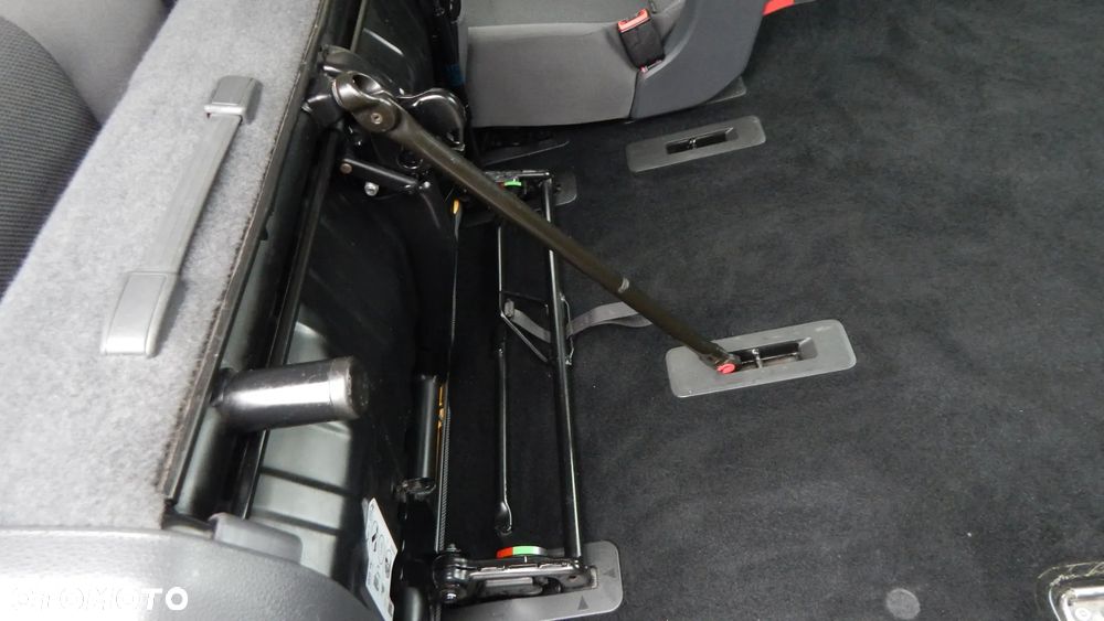 Volkswagen Caddy - 15