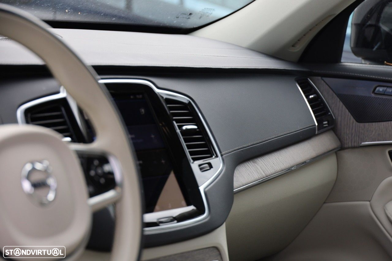 Volvo XC 90 2.0 T8 PHEV Ultimate Dark AWD - 19