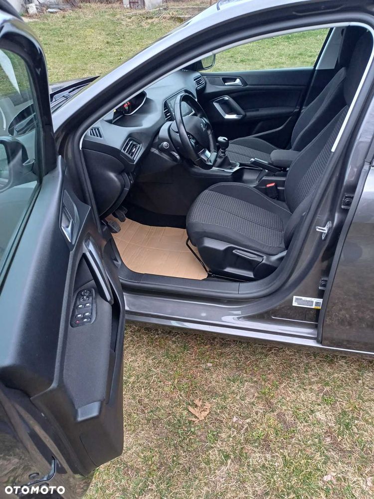Peugeot 308 - 3