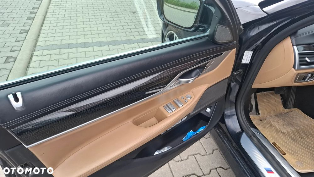 BMW Seria 7 730Ld xDrive - 7
