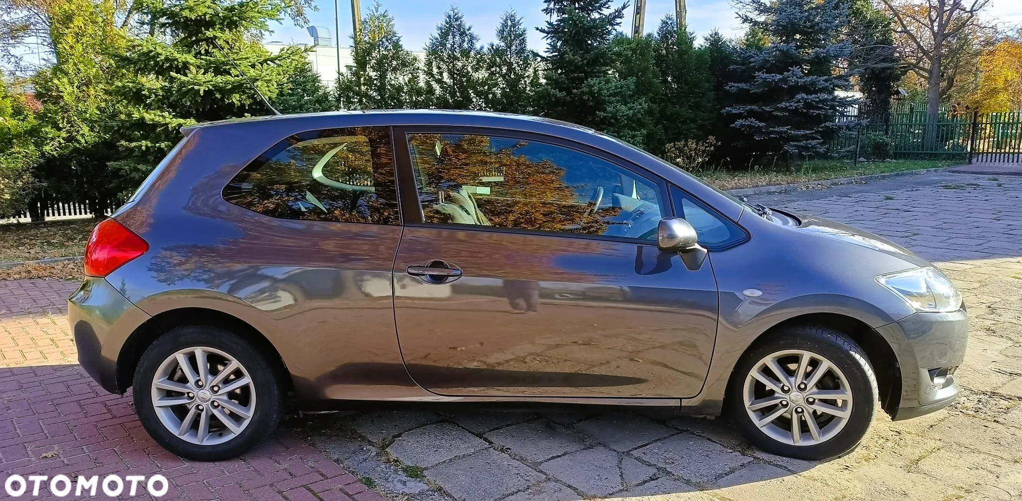 Toyota Auris 1.4 D-4D Luna - 2