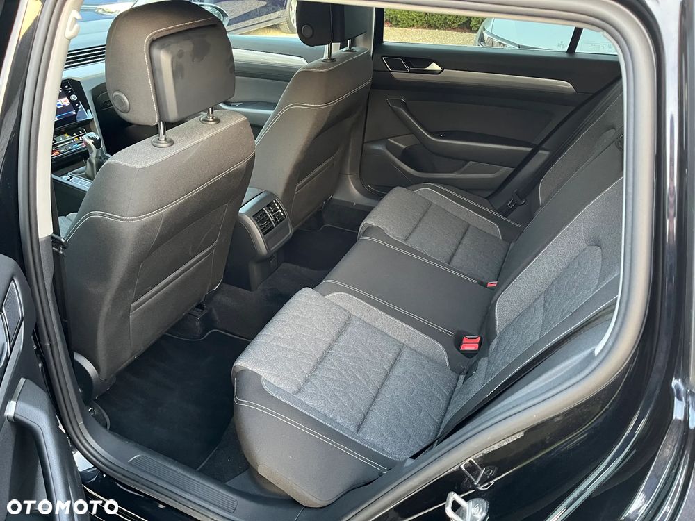 Volkswagen Passat 2.0 TDI EVO Business - 6