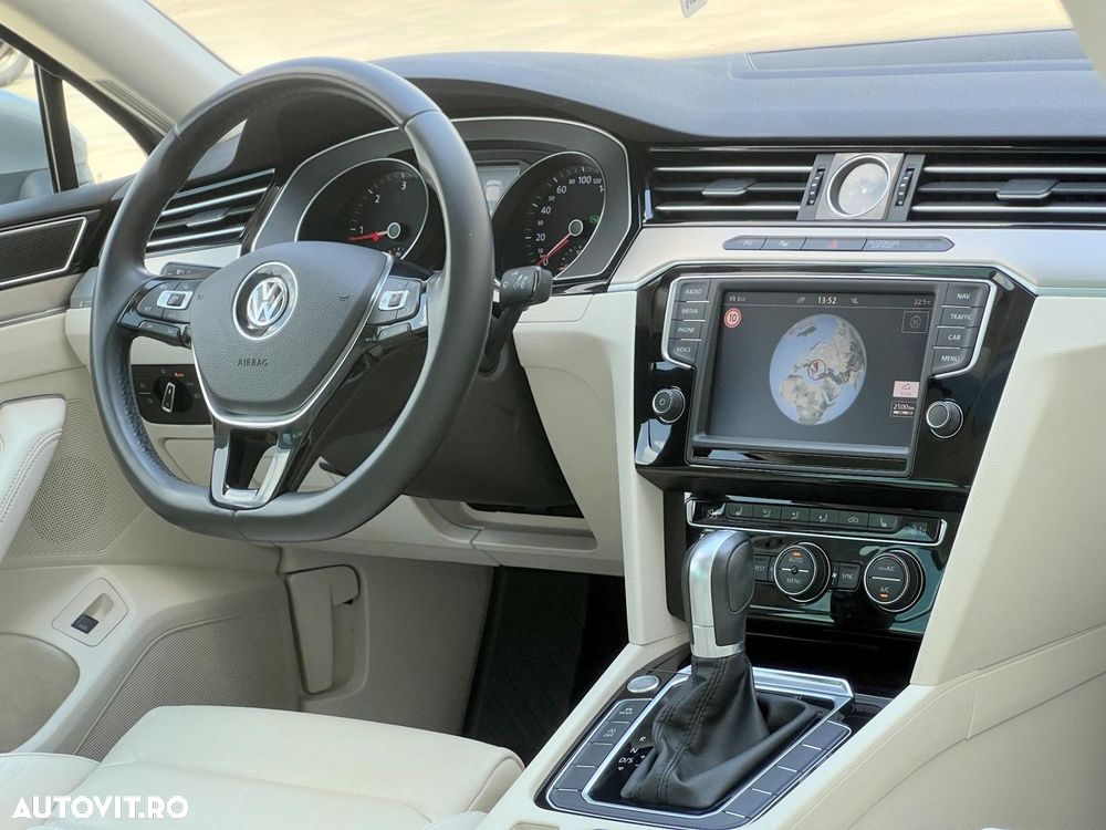 Volkswagen Passat 2.0 TDI (BlueMotion Technology) DSG Highline - 9