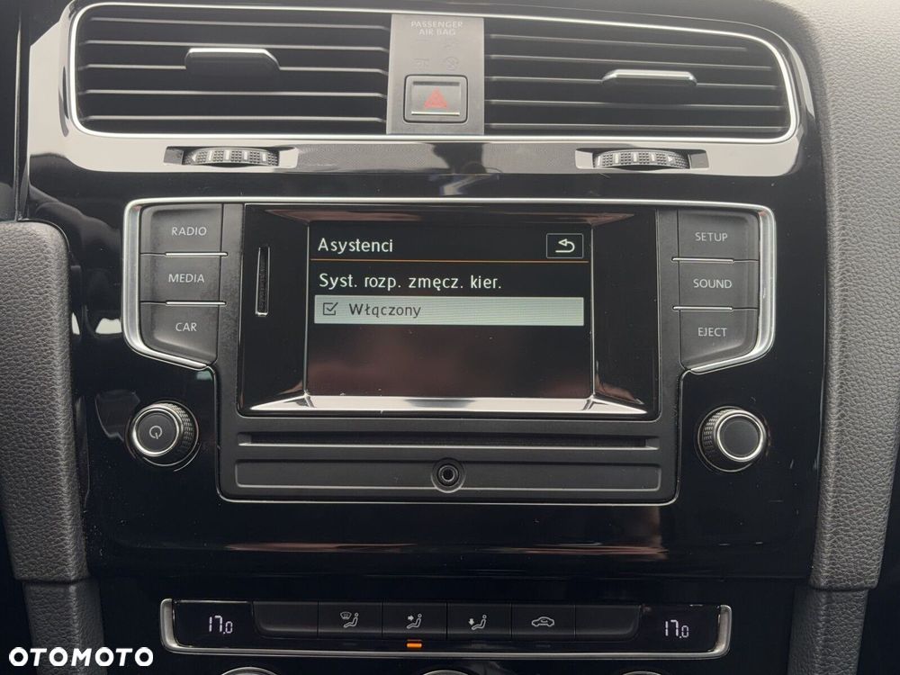 Volkswagen Golf - 20