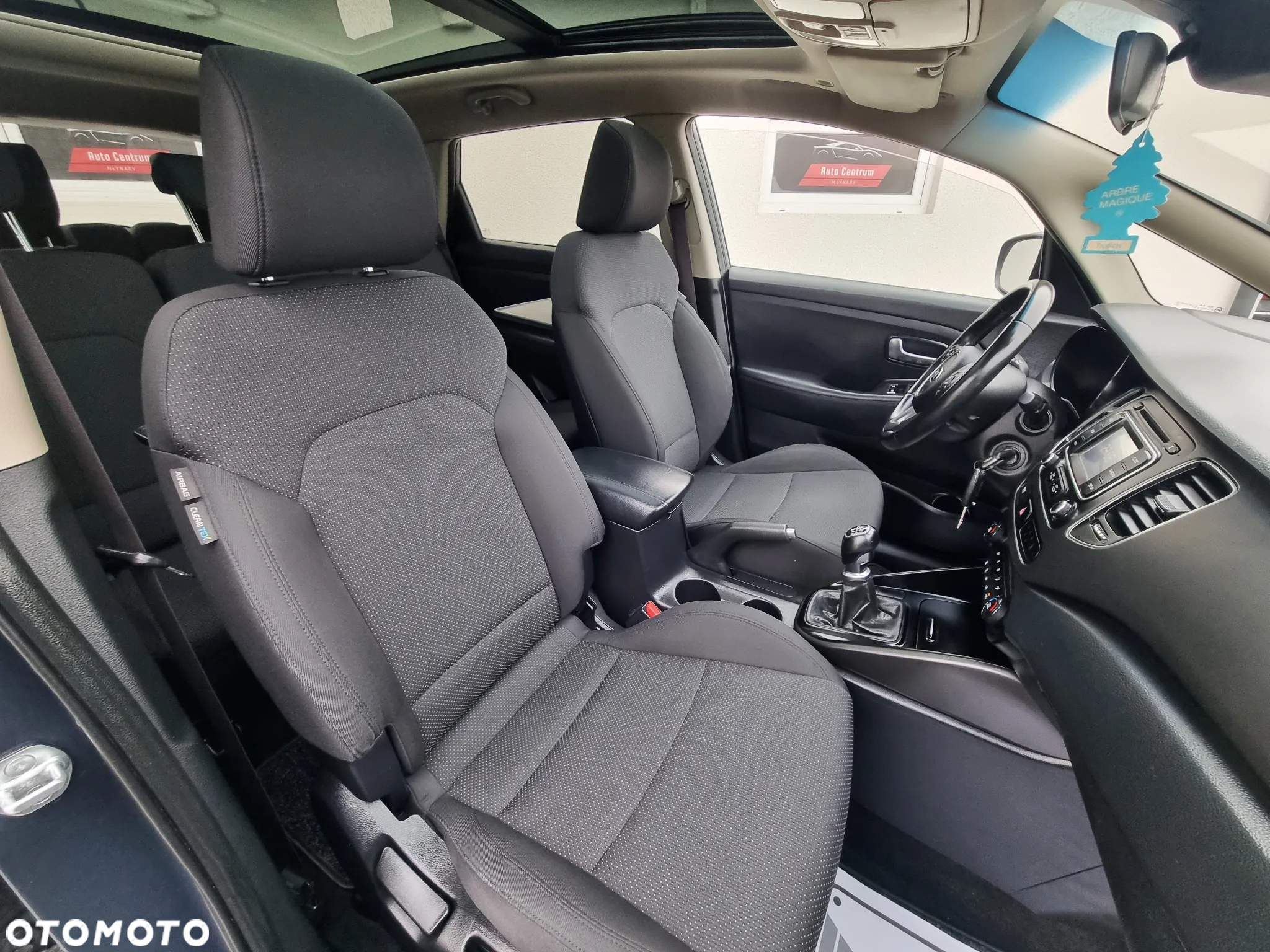 Kia Carens 1.7 CRDi S 7os EU6 - 11