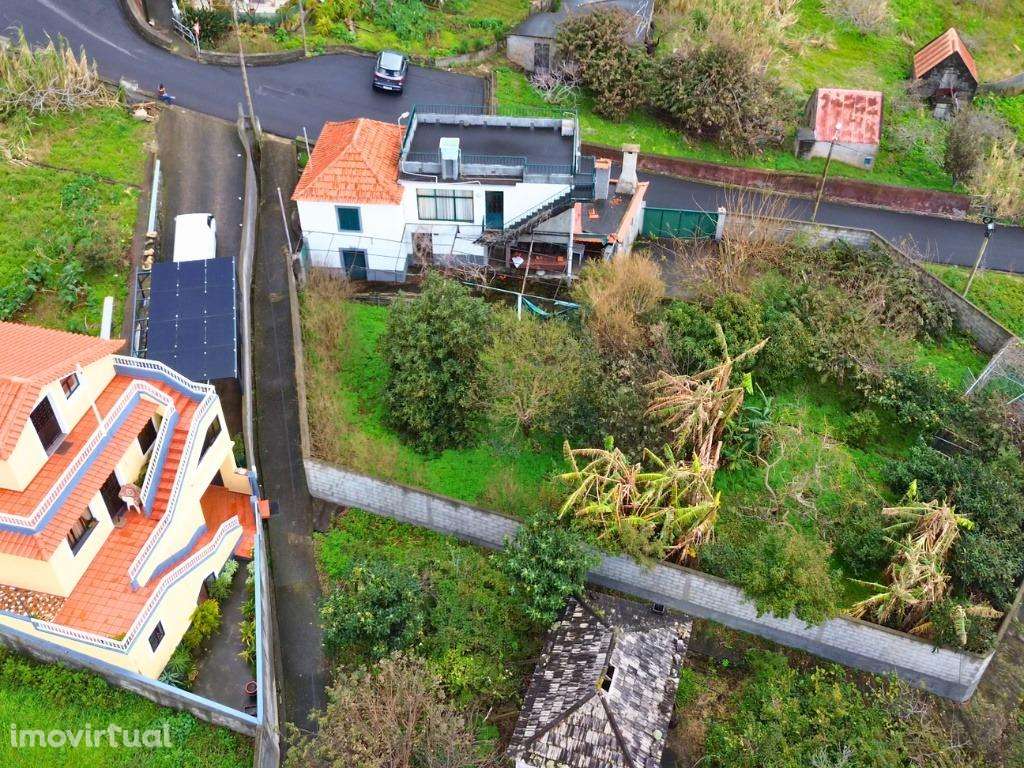 Prédio Misto com Moradia T2 e Terreno de 760 m2 no Faial - Grande imagem: 3/17