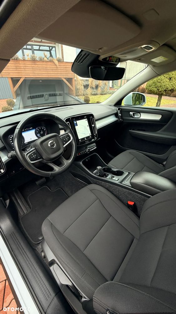 Volvo XC 40 T2 Essential - 22