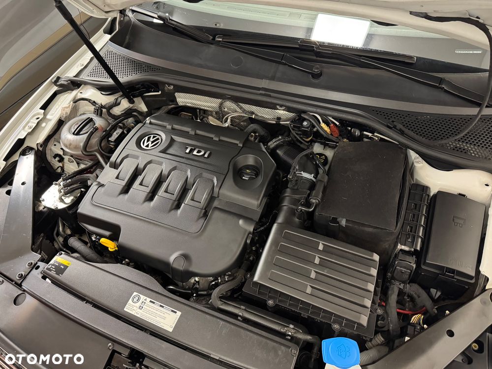 Volkswagen Passat Alltrack 2.0 TDI SCR 4Mot DSG - 19