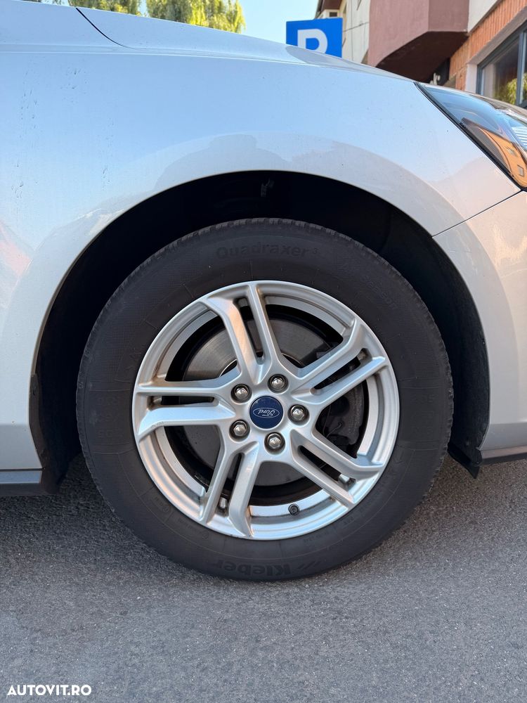 Ford Focus 1.0 EcoBoost Hybrid COOL&CONNECT - 18