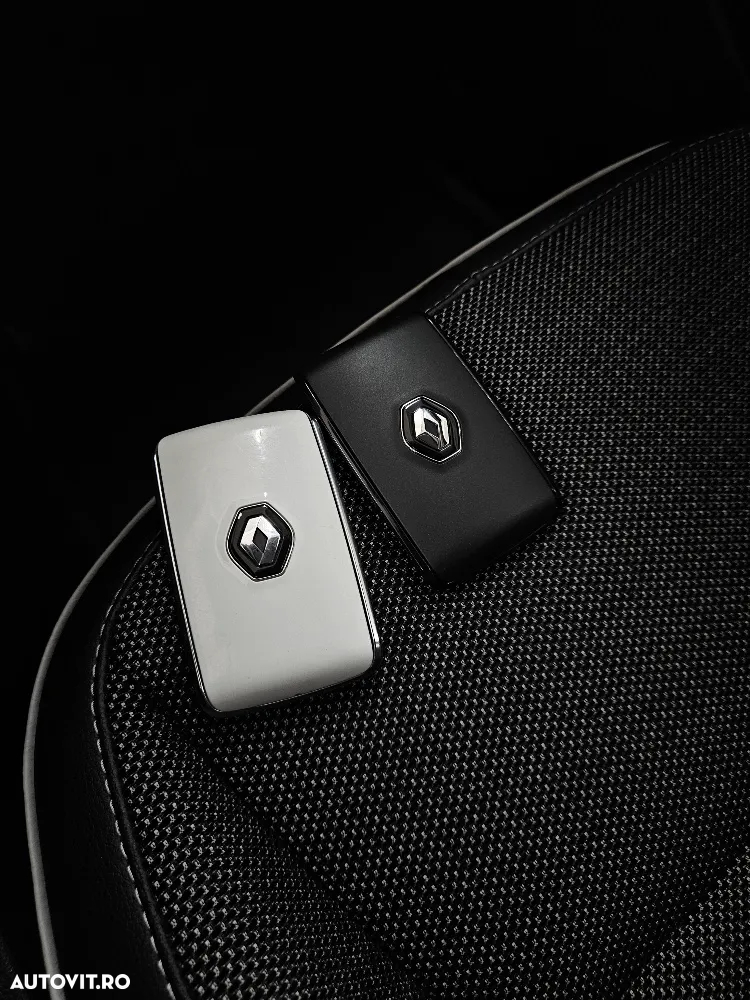 Renault Captur E-Tech Plug-In-Hybrid Intens - 25