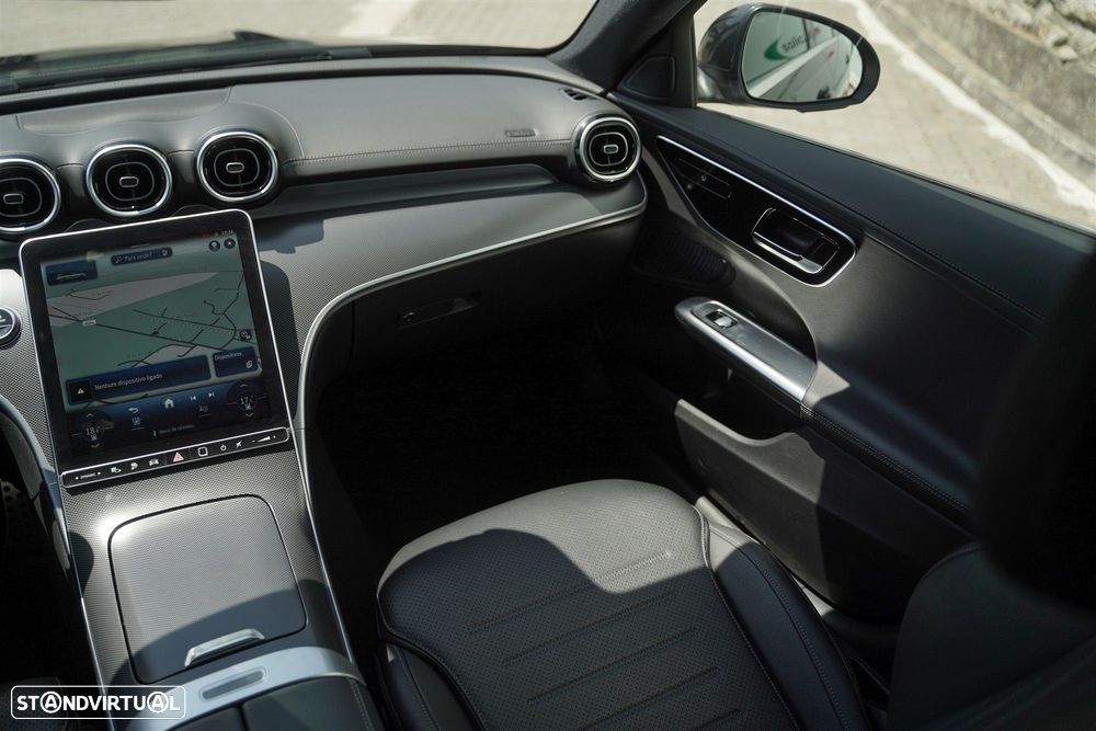Mercedes-Benz C 300 de AMG Line - 26
