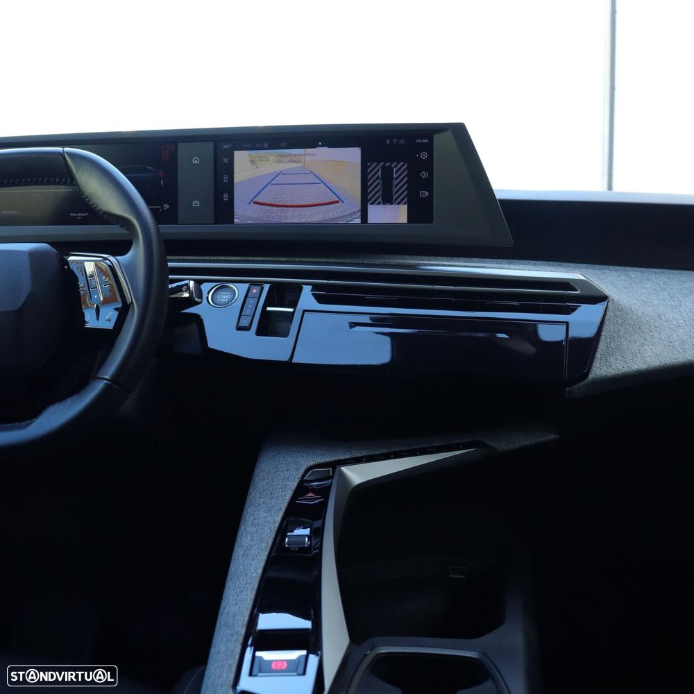Peugeot 3008 1.2 Hybrid Allure e-DCS6 - 22