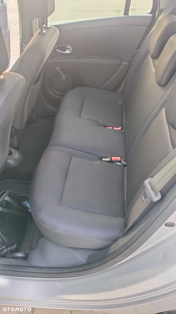 Renault Clio 1.2 TCE Authentique - 8
