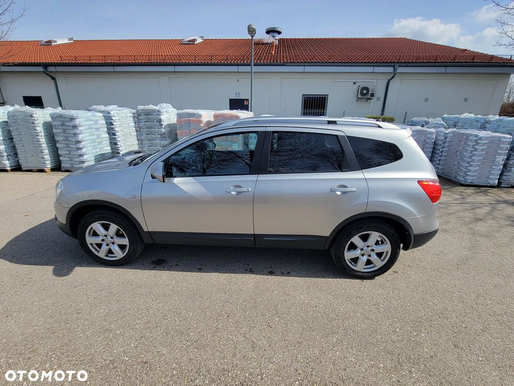Nissan Qashqai+2 - 5