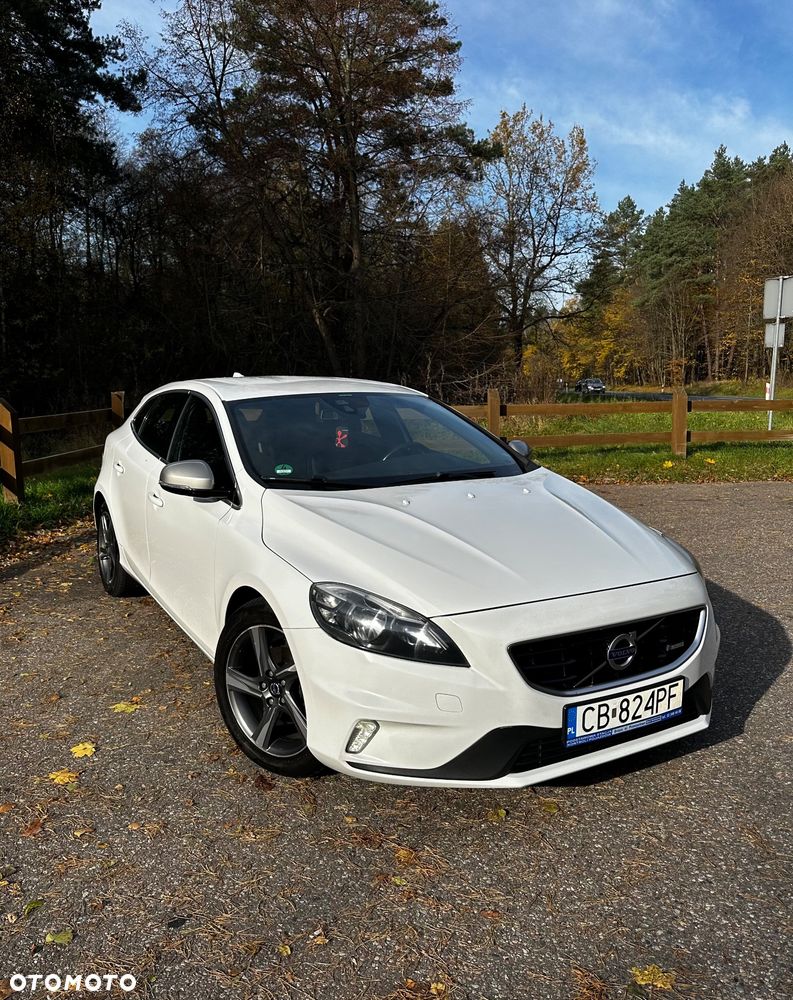 Volvo V40 D2 R-Design - 6