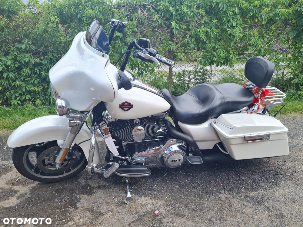 Harley-Davidson Touring Street Glide - 3