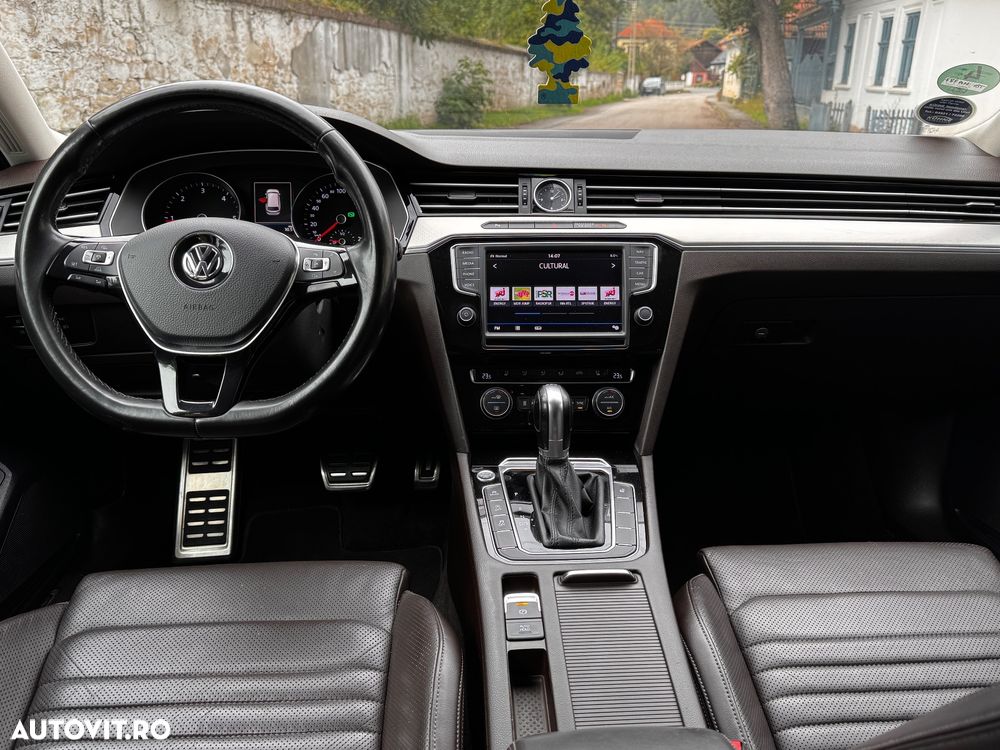 Volkswagen Passat Alltrack 2.0 TDI SCR 4Motion DSG (BMT) - 6