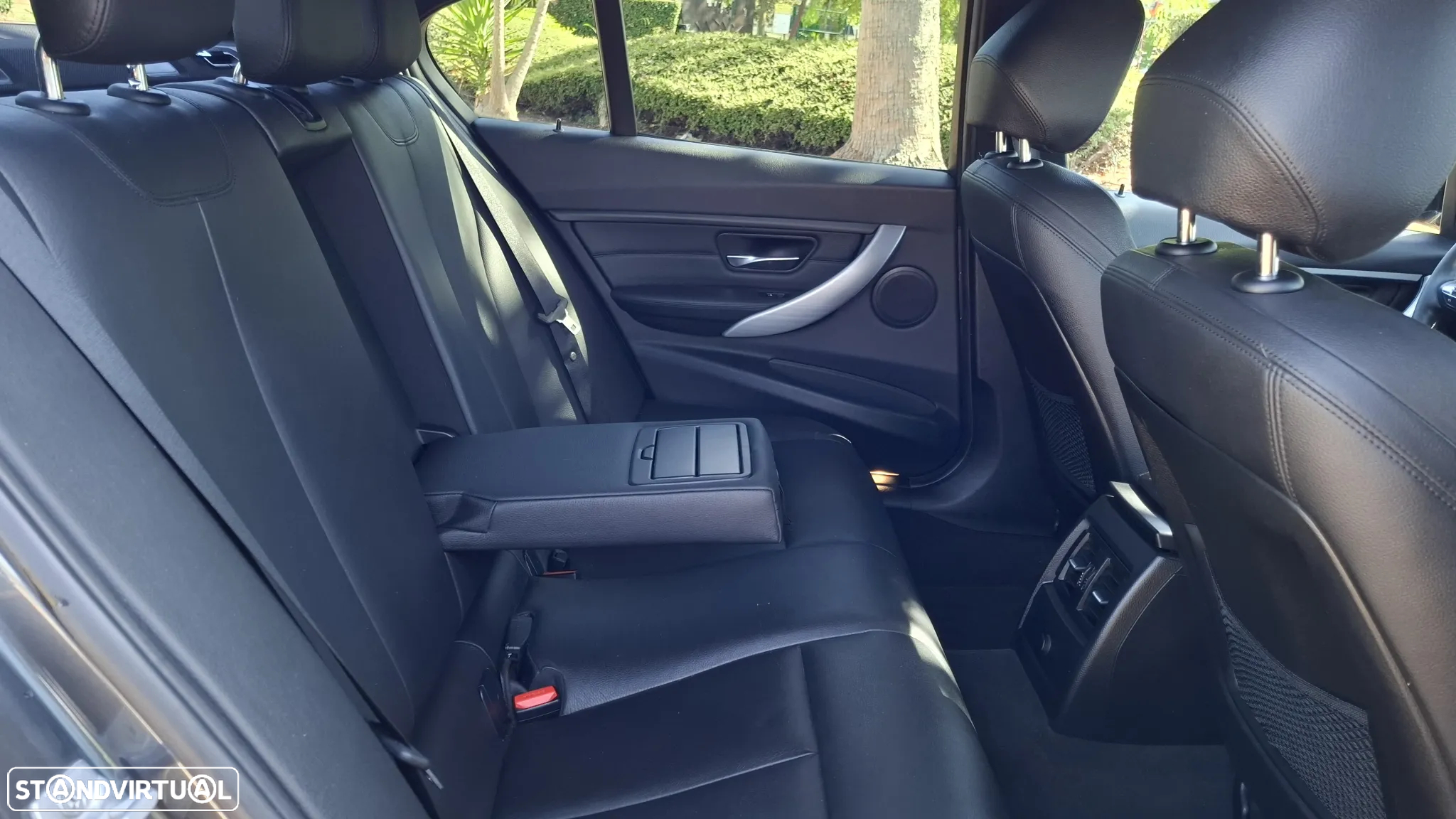 BMW 318 d Pack M - 6