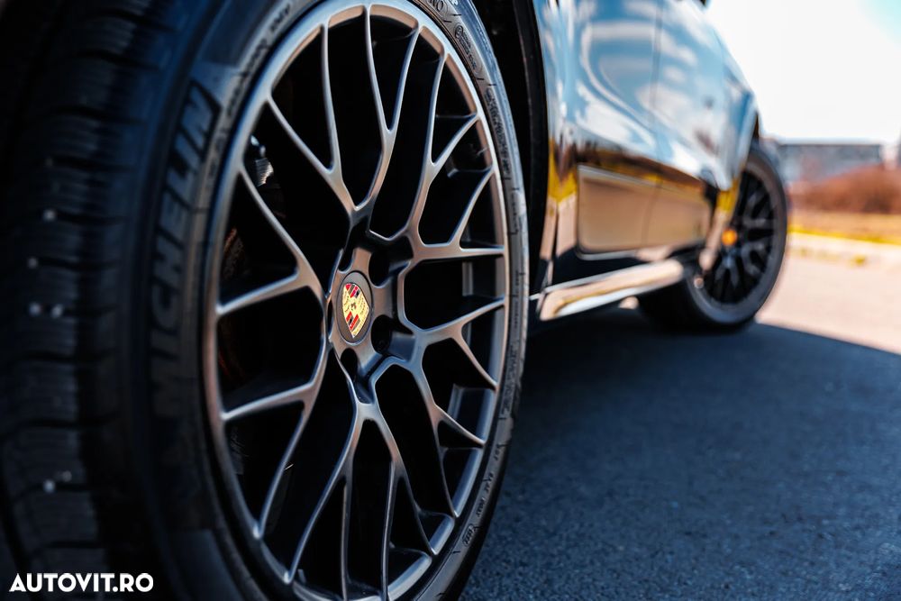 Porsche Macan - 13