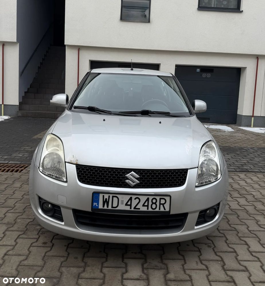 Suzuki Swift 1.3 GC - 3
