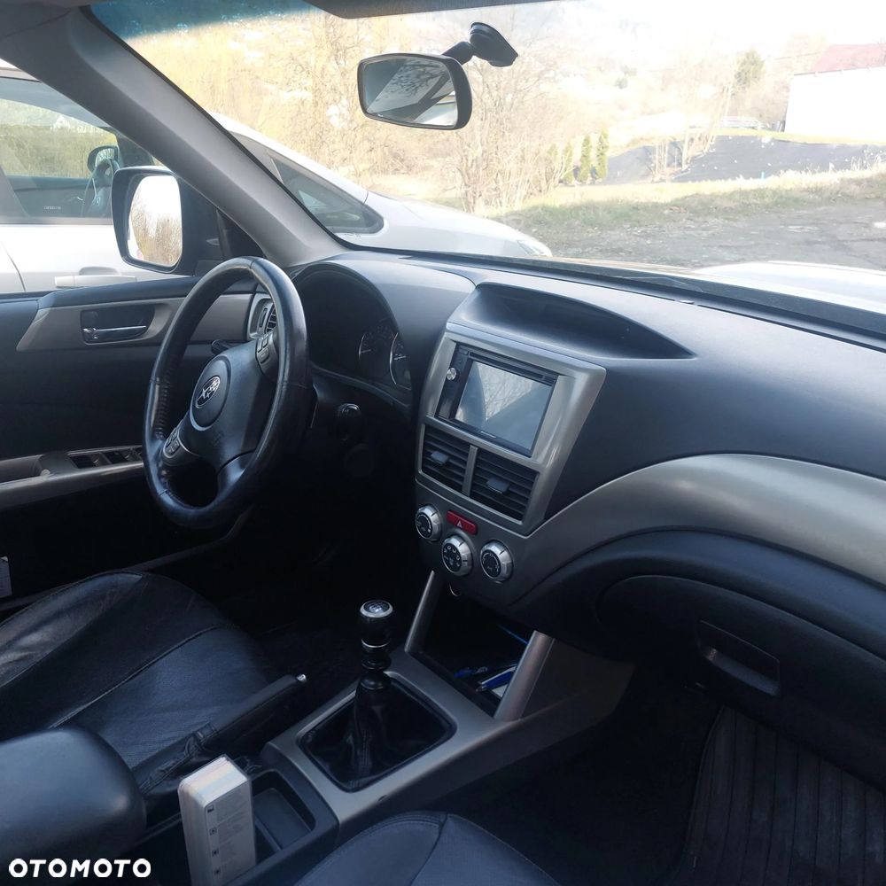 Subaru Forester 2.0D XE 000 Euro5 - 9