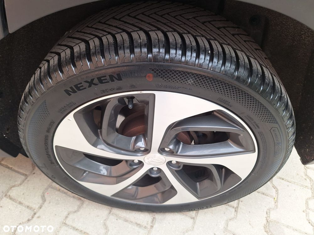 Hyundai Tucson 2.0 CRDI GO 4WD - 16