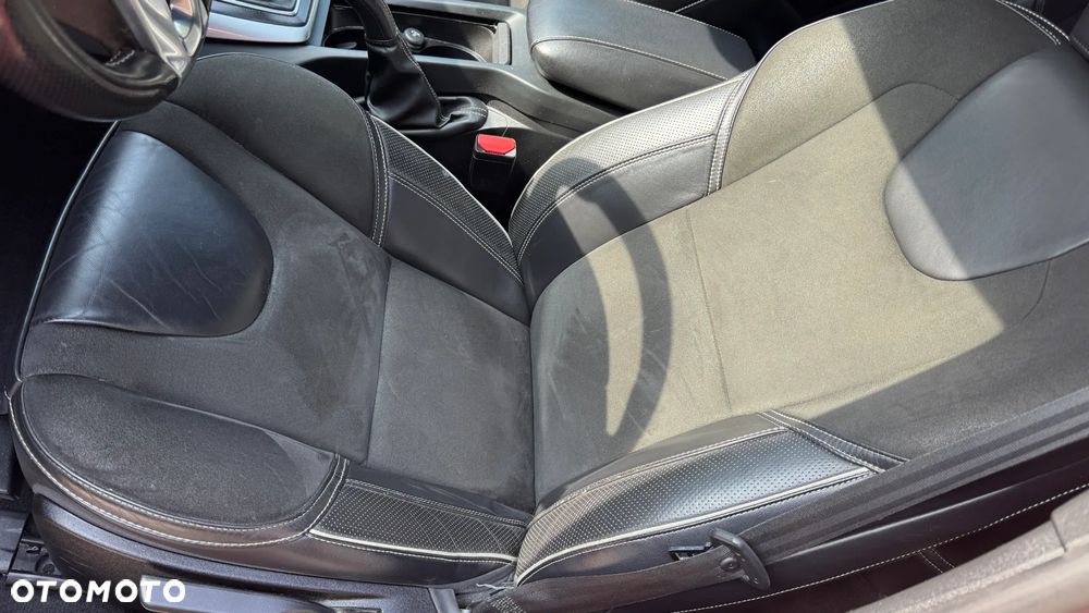 Volvo V40 D2 Drive-E R-Design Momentum - 18