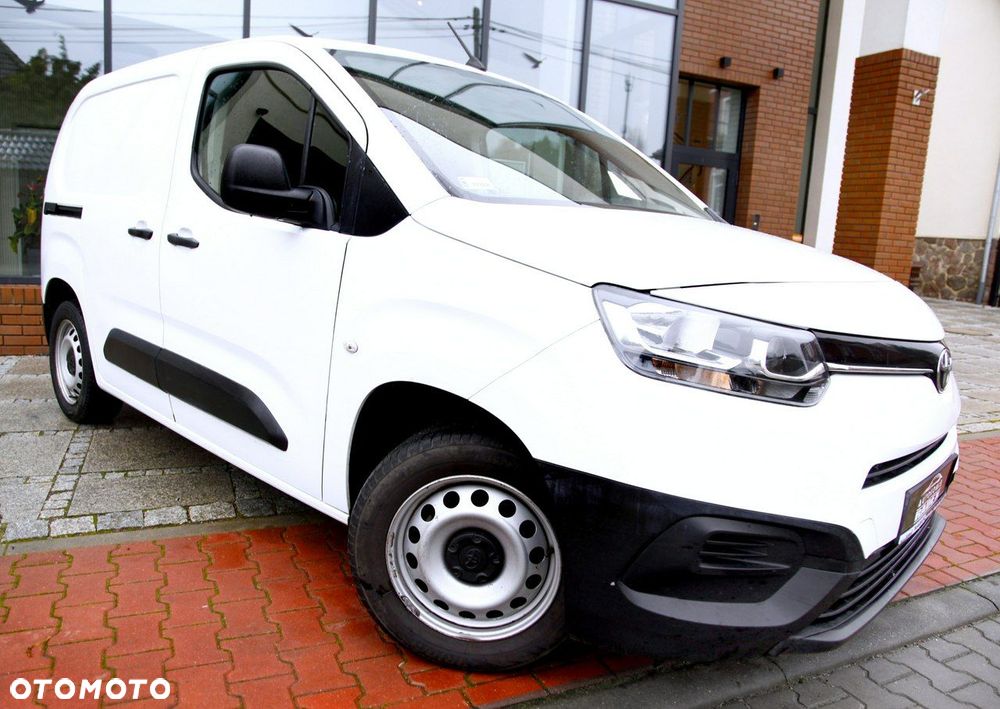 Toyota Proace City - 28