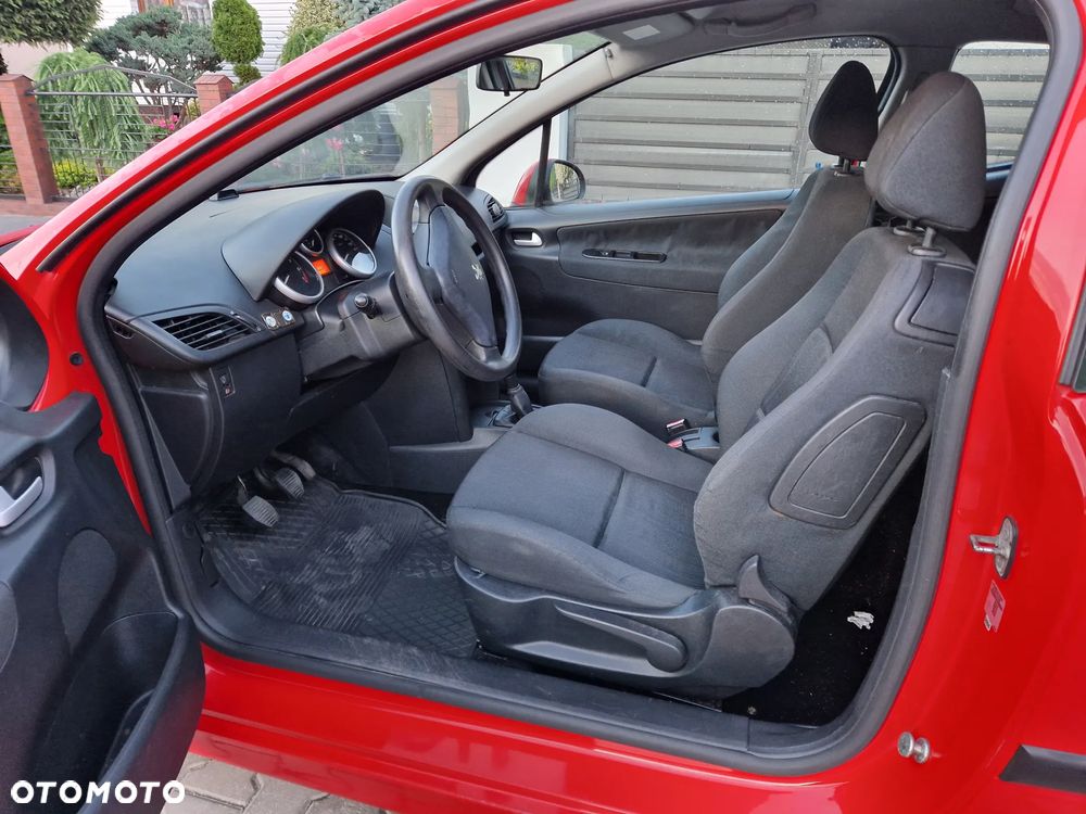 Peugeot 207 1.4 16V Trendy - 4