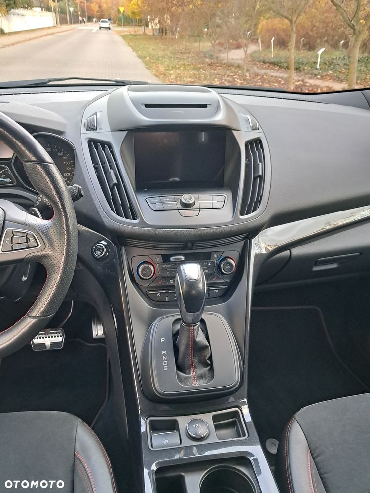 Ford Kuga 2.0 TDCi 4x4 ST-Line - 18