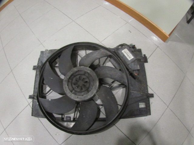 Ventilador A2035000293KZ MERCEDES W203 SW 2002 C220CDI 143CV 5P CINZA ORIGINAL Ficha Cortada - 2
