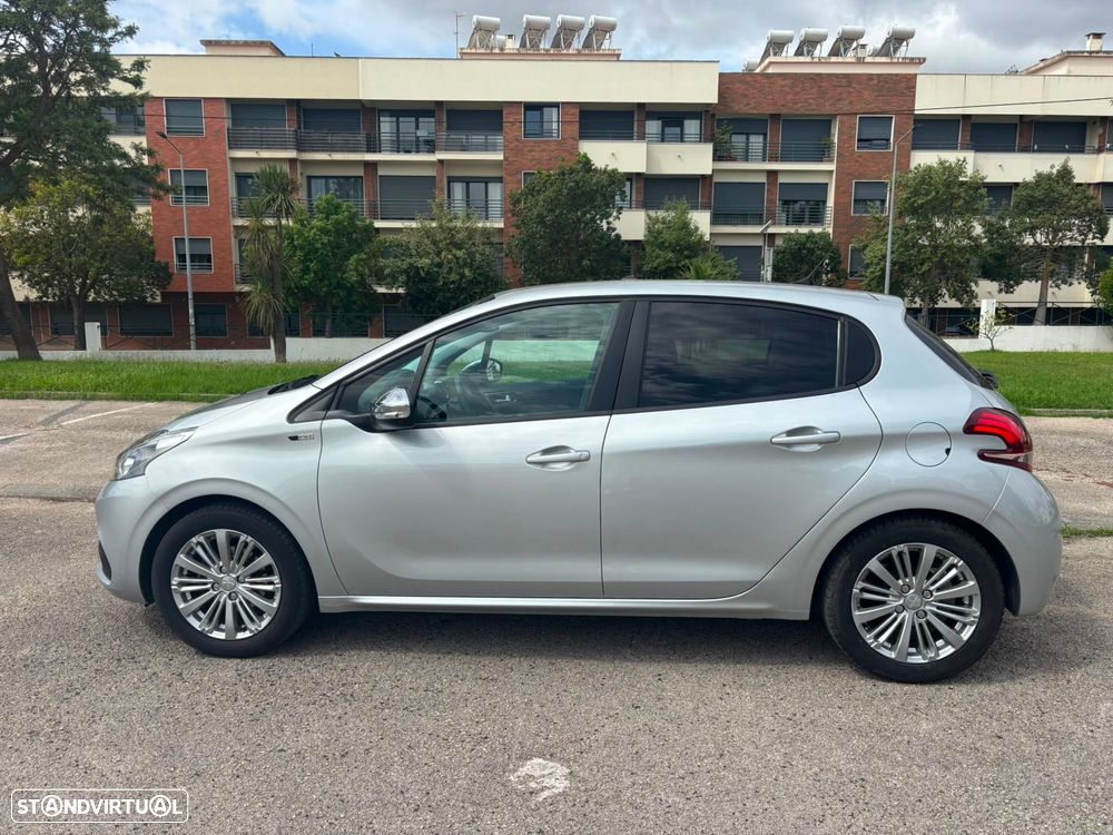 Peugeot 208 1.2 PureTech Style - 16