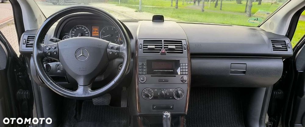 Mercedes-Benz Klasa A 180 Autotronic Avantgarde Special Edition - 22