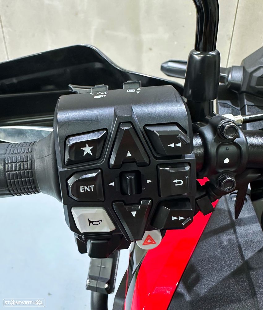 Honda Africa Twin 1100 - 14