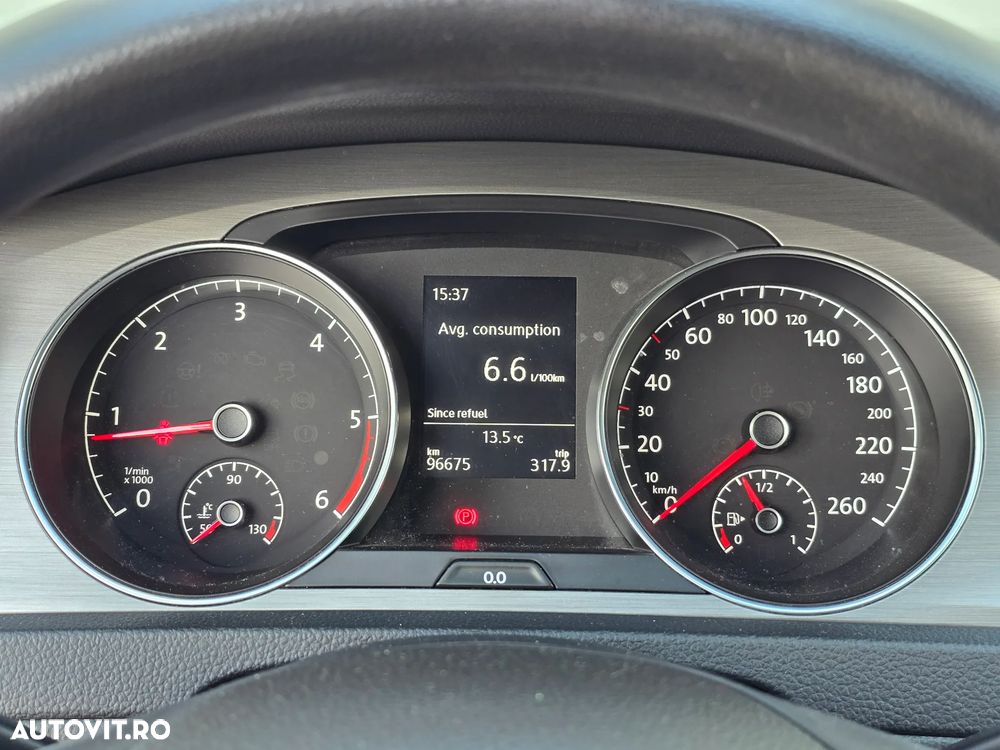 Volkswagen Golf 1.6 TDI BMT Comfortline - 14