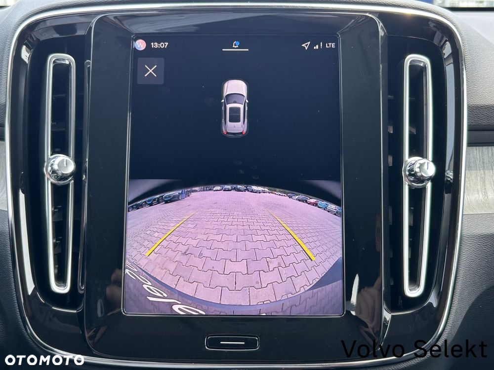 Volvo XC 40 - 18