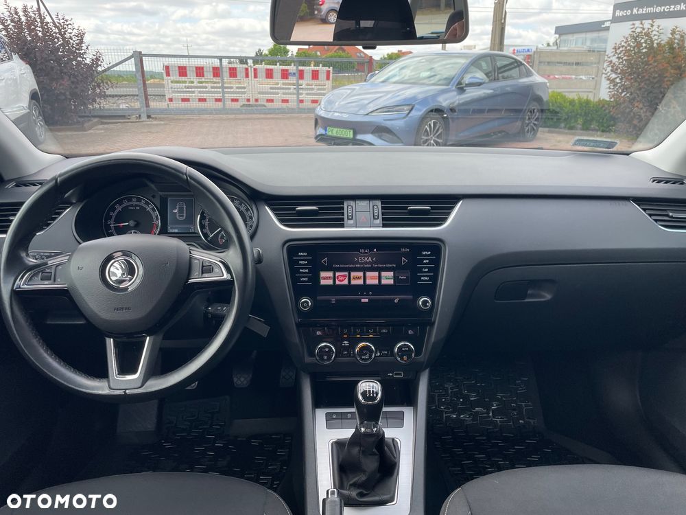 Skoda Octavia 2.0 TDI Style - 9