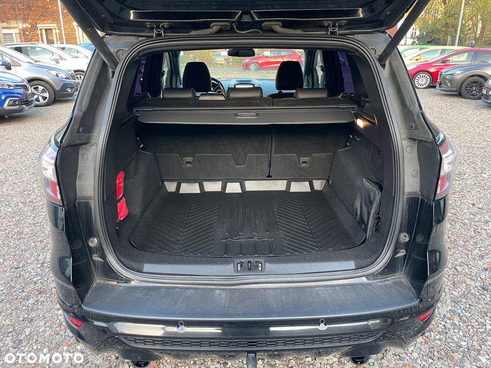 Ford Kuga 1.5 EcoBoost 2x4 ST-Line - 19