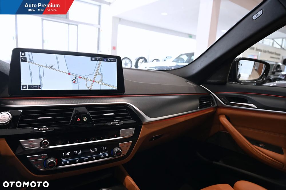 BMW Seria 5 540i xDrive - 8