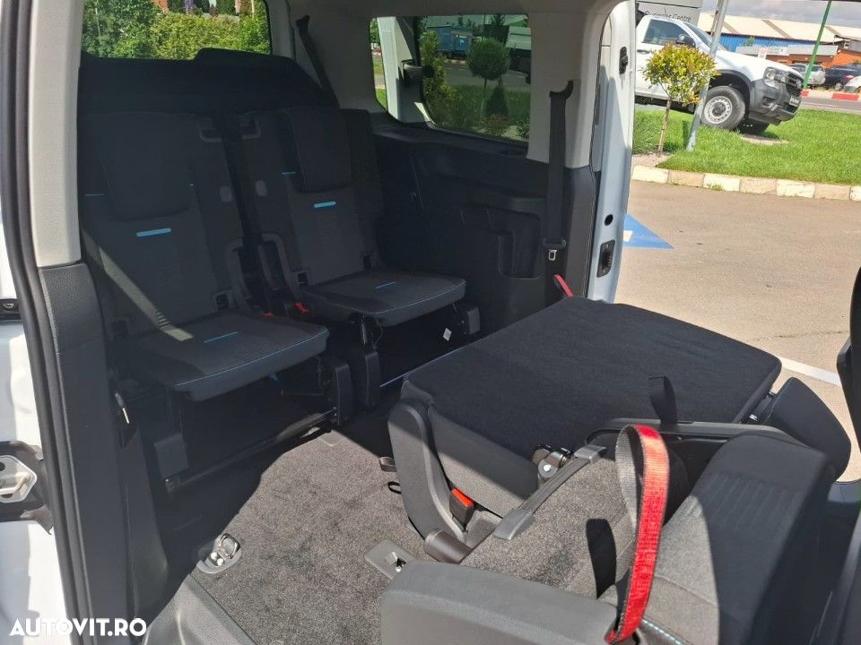 Ford Tourneo Connect - 14