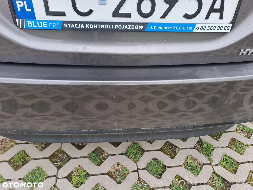 Toyota Camry - 32