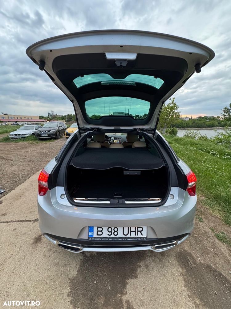 Citroën DS5 2.0 HYbrid4 Airdream Sport Chic - 2