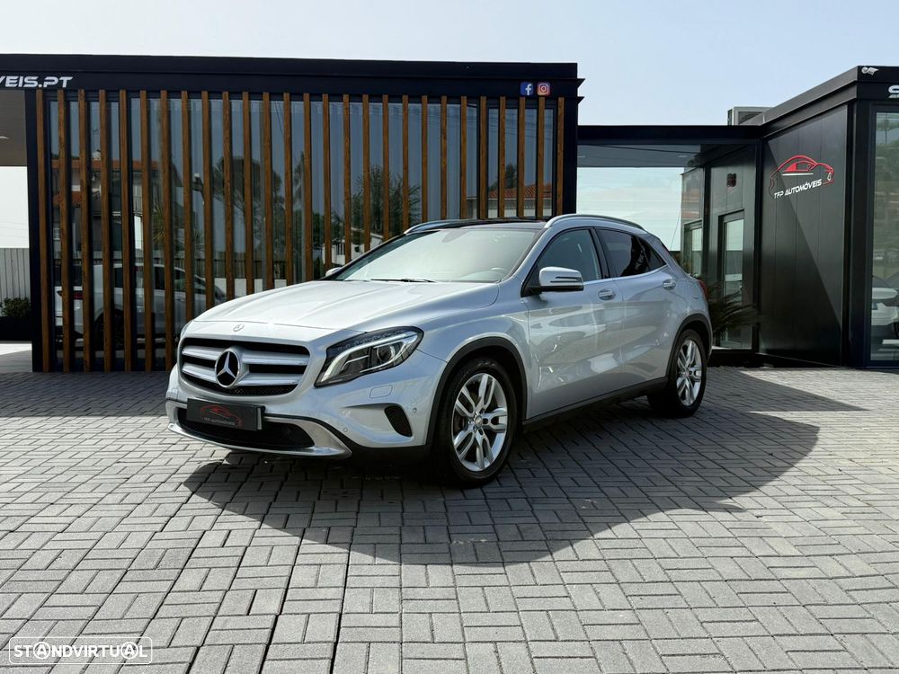 Mercedes-Benz GLA 220 d 4Matic 7G-DCT - 5