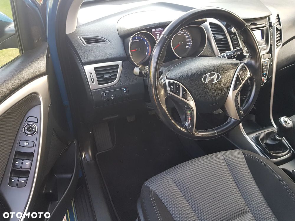 Hyundai i30 1.4 Trend - 23