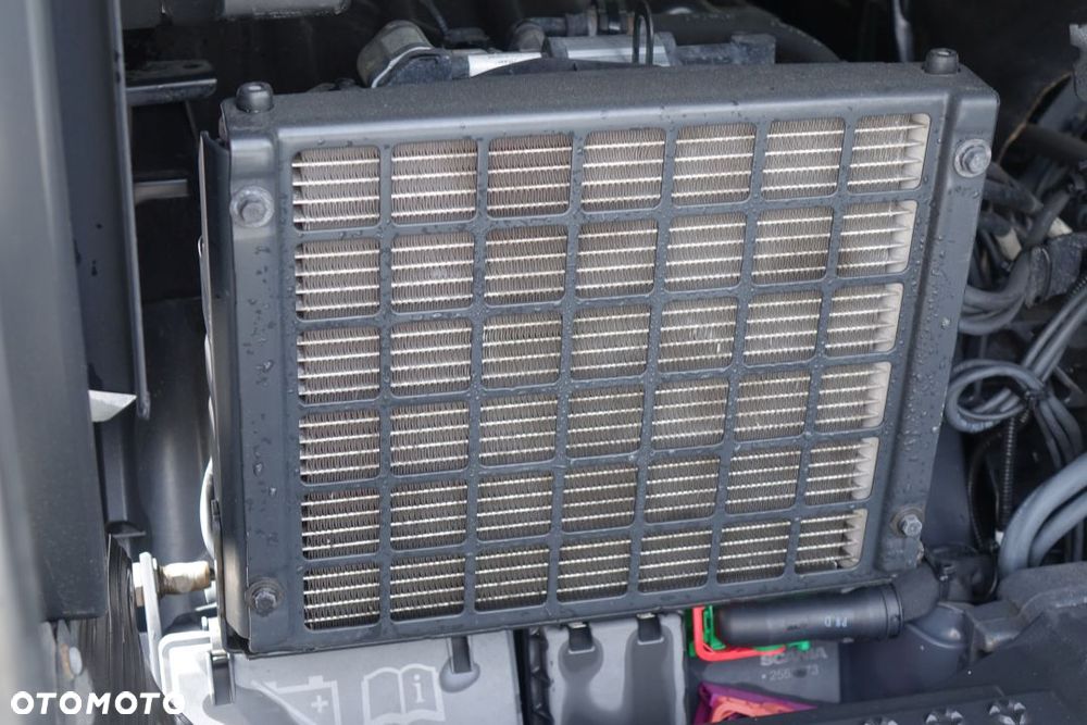 Scania S450 / EURO 6 / STANDARD / AUTOMAT / RETARDER / KLIMATYZACJA POSTOJOWA / LODÓWKA  /  2 ZBIORNIKI 700L / PO KONTRAKCIE - 23