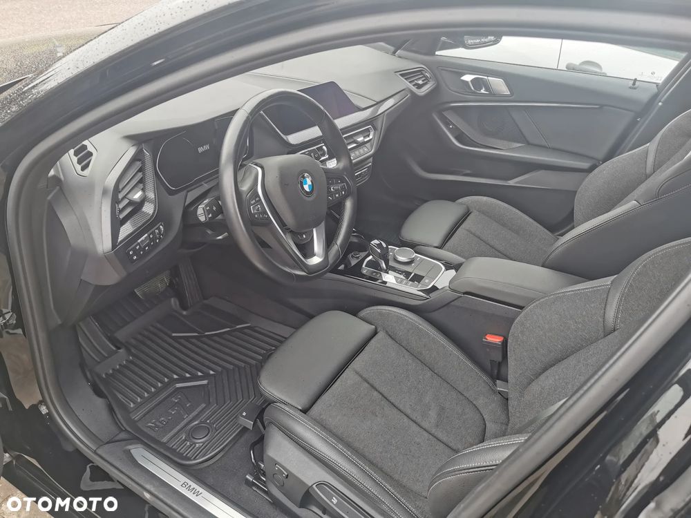 BMW Seria 1 120i Edition Colorvision - 7